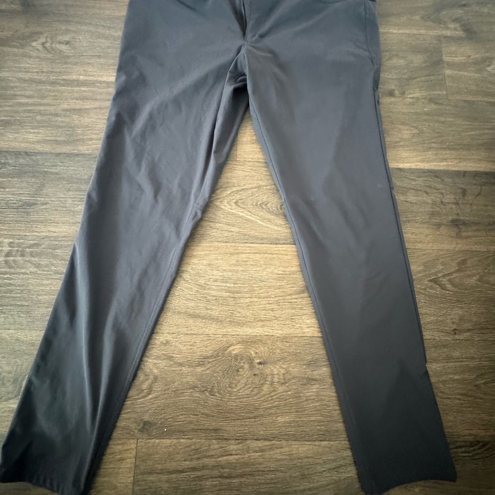 Lululemon ABC PANTS Men’s Slim Fit Grey 38/32